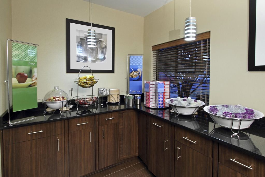 Hampton Inn Madison Étterem fotó